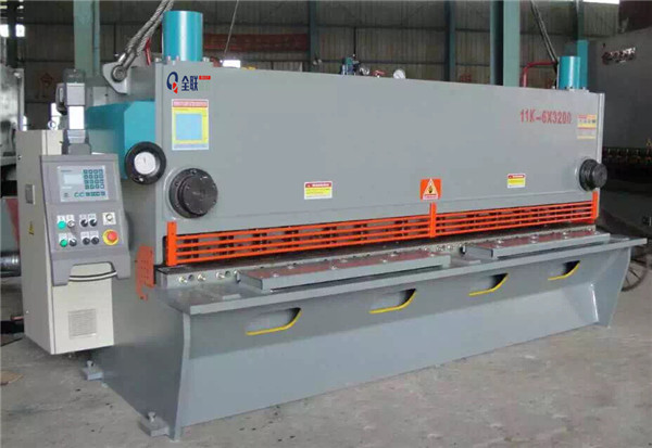 西安液(ye)壓閘式剪(jian)闆機 西安液壓(ya)閘式剪闆(pǎn)機