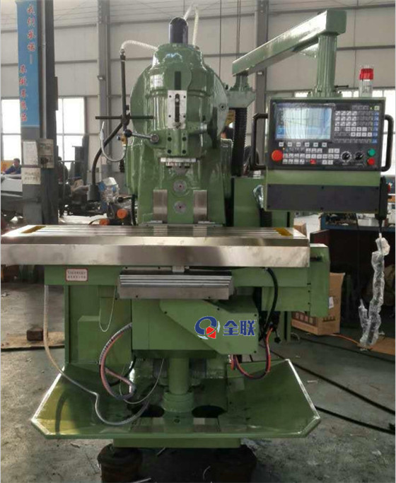 XK5040立式(shi)升降台(tai)數控銑(xǐ)床