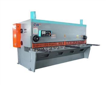 液壓閘式(shì)數控剪闆機