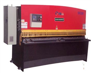 哪些(xie)配件是液壓(ya)剪闆機設備(bei)上不可缺少(shao)的?