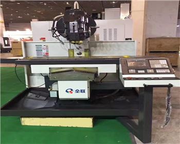 大(dà)連起重(zhong)礦山機(jī)械有限(xiàn)公司