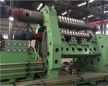 銀川電(dian)液伺服四(si)輥波紋闆(pan)卷闆機