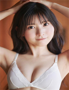 抱着边走边撞水流了一地的-嫩草AV久久伊人妇女超级A