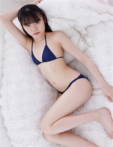 宝让我吃你的小扇贝-男生和女生一起打扑克牌的视频