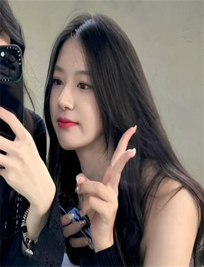 影视评论深刻反思的：《倩影伊人/形影佳人》的艺术价值与娱乐性平衡，国语配音